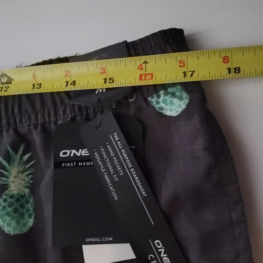 NWT Mens O'neill Pinnapple Swim Trunks Size Medium Unlined Grey Novelty Print